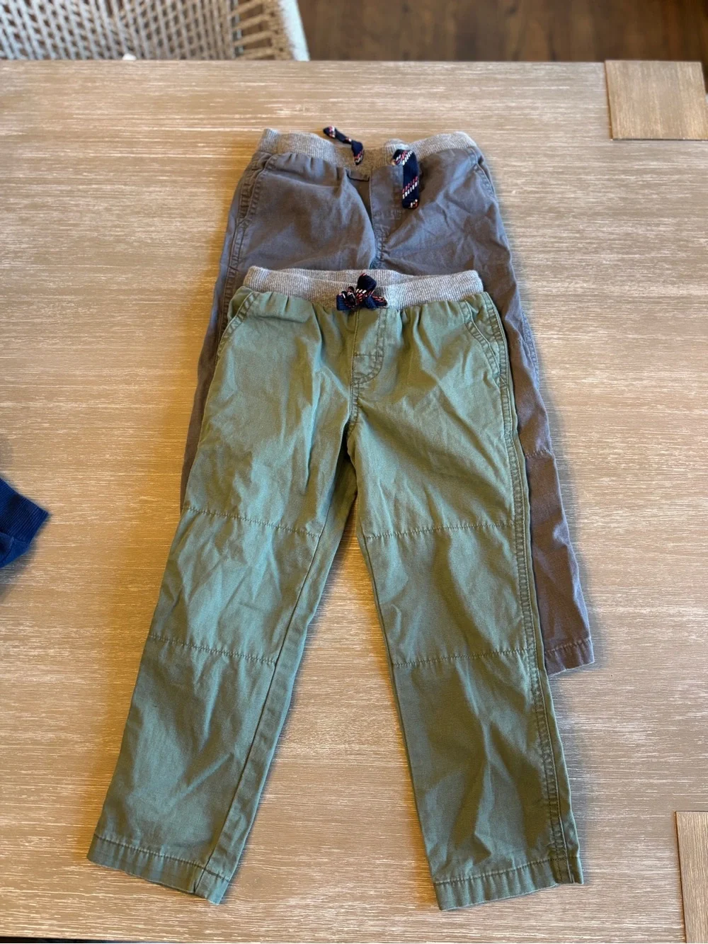 Bundle of toddler boy clothing (4T), cute outfits, 15 pieces! MIX & MATCH! - Picture 10 of 16